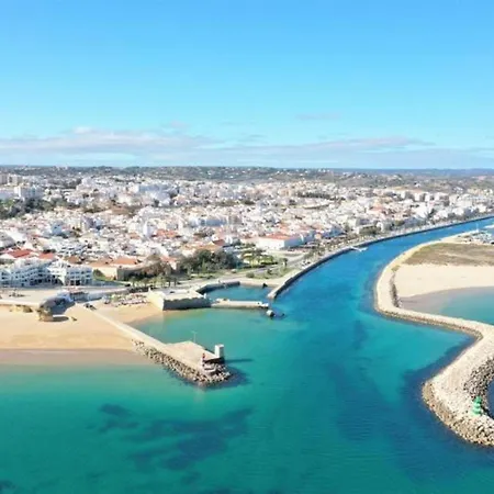 Marina Studio- King Bed- Ensuite- Balcony *